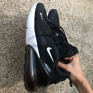 Air Max 270 Black/White